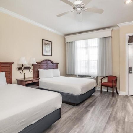 Litchfield Beach & Golf Resort Exterior foto